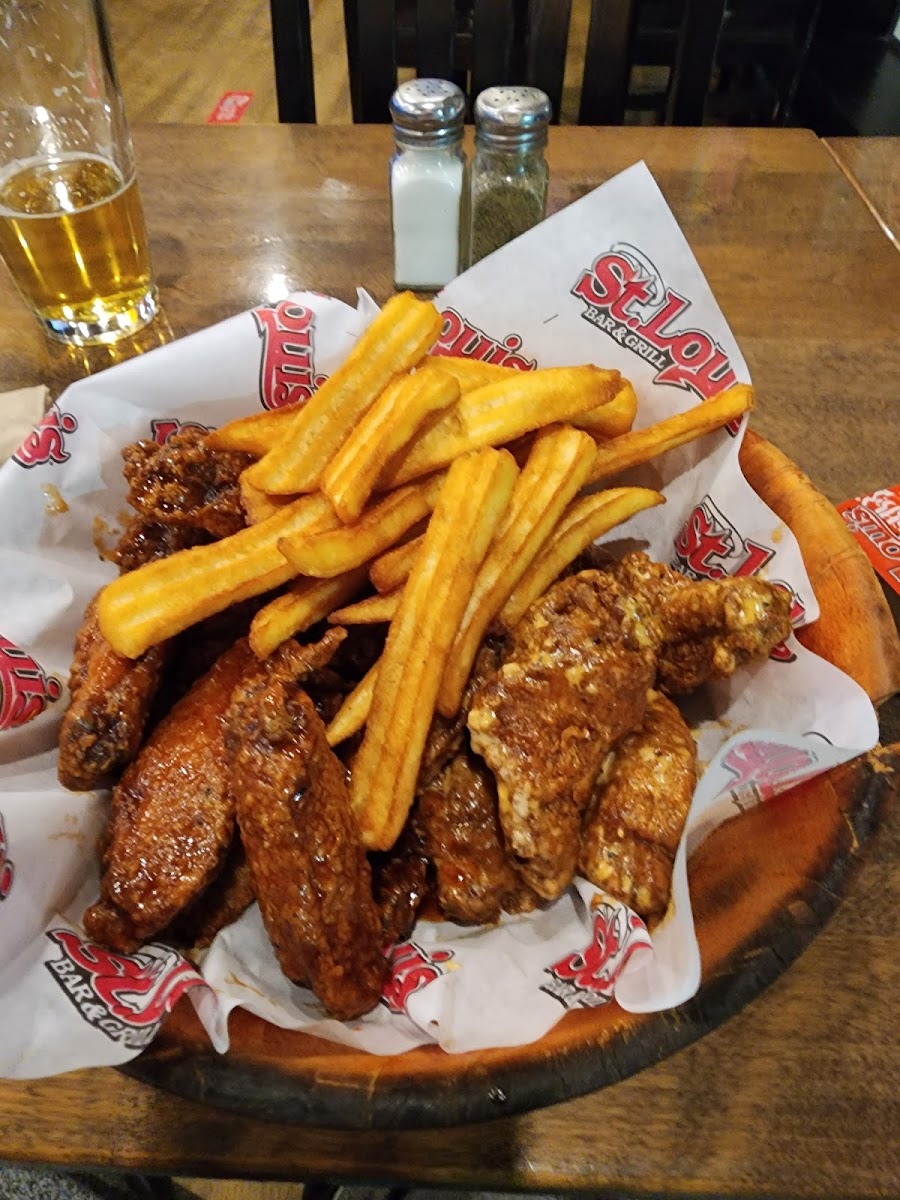 St. Louis Bar & Grill